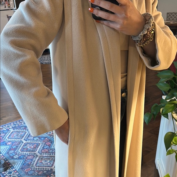 Regency Pure Cashmere Cream Women's Coat - Picture 4 of 10